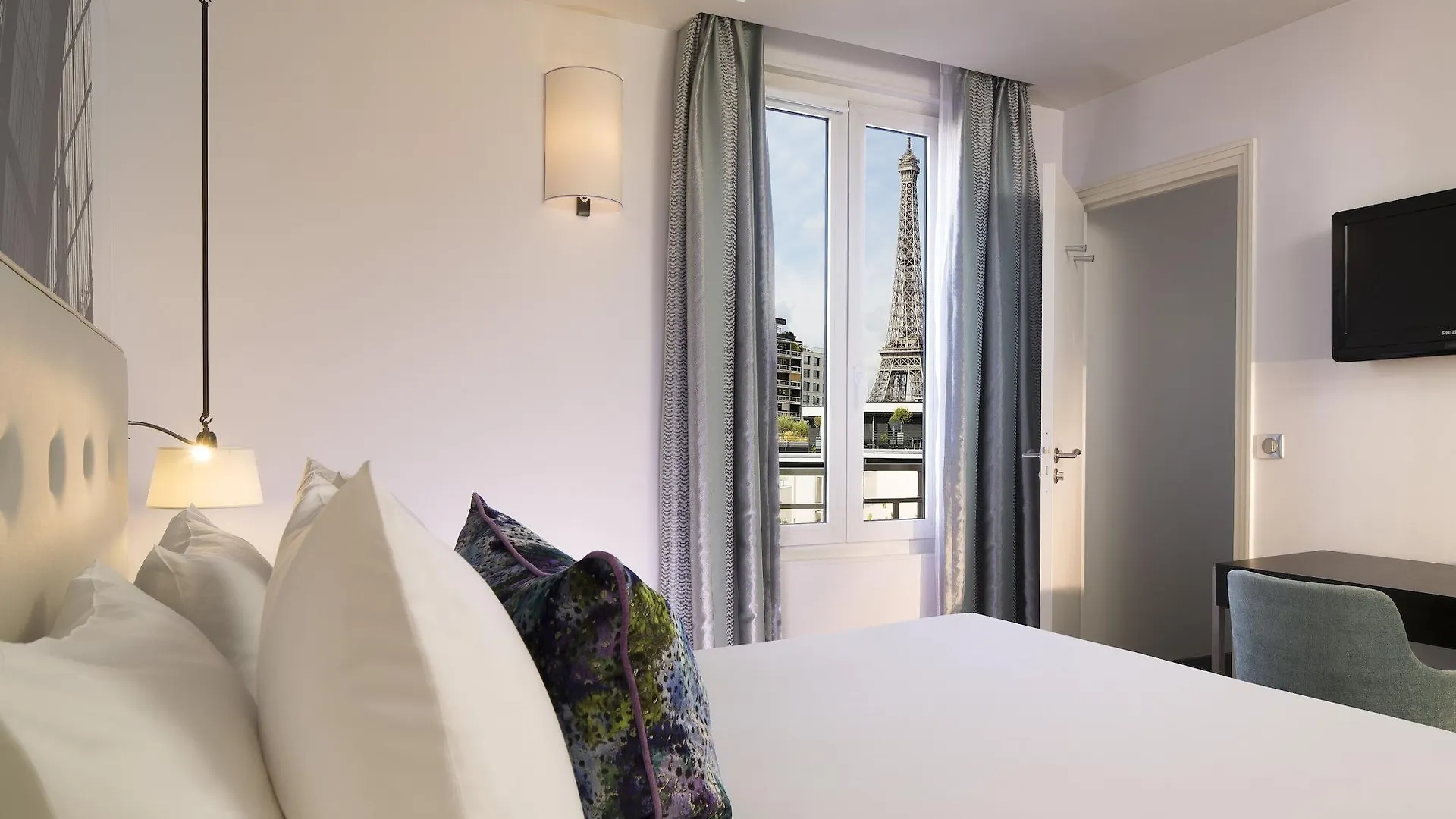 Gustave Hotel Paris